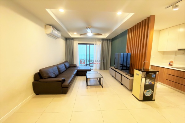 Stunning lake-view apartment for rent in Kosmo Tay Ho