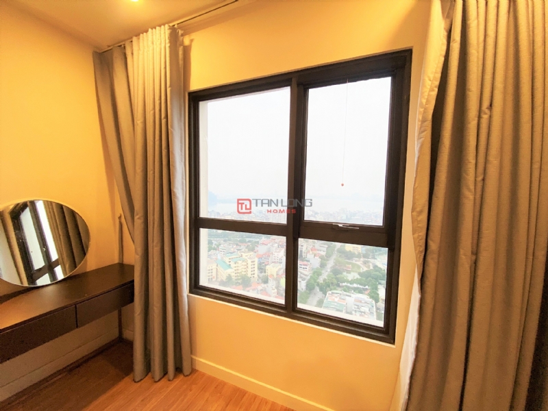 Stunning lake-view apartment for rent in Kosmo Tay Ho 10