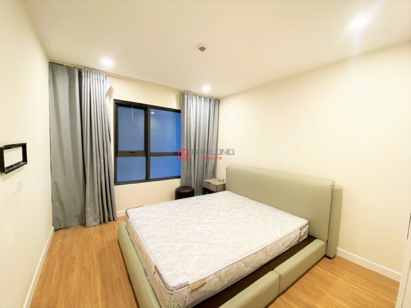 Stunning lake-view apartment for rent in Kosmo Tay Ho 13