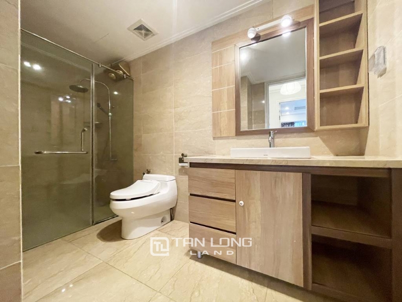 Sumptuous 267SQM apartment for rent in The Link Ciputra 11