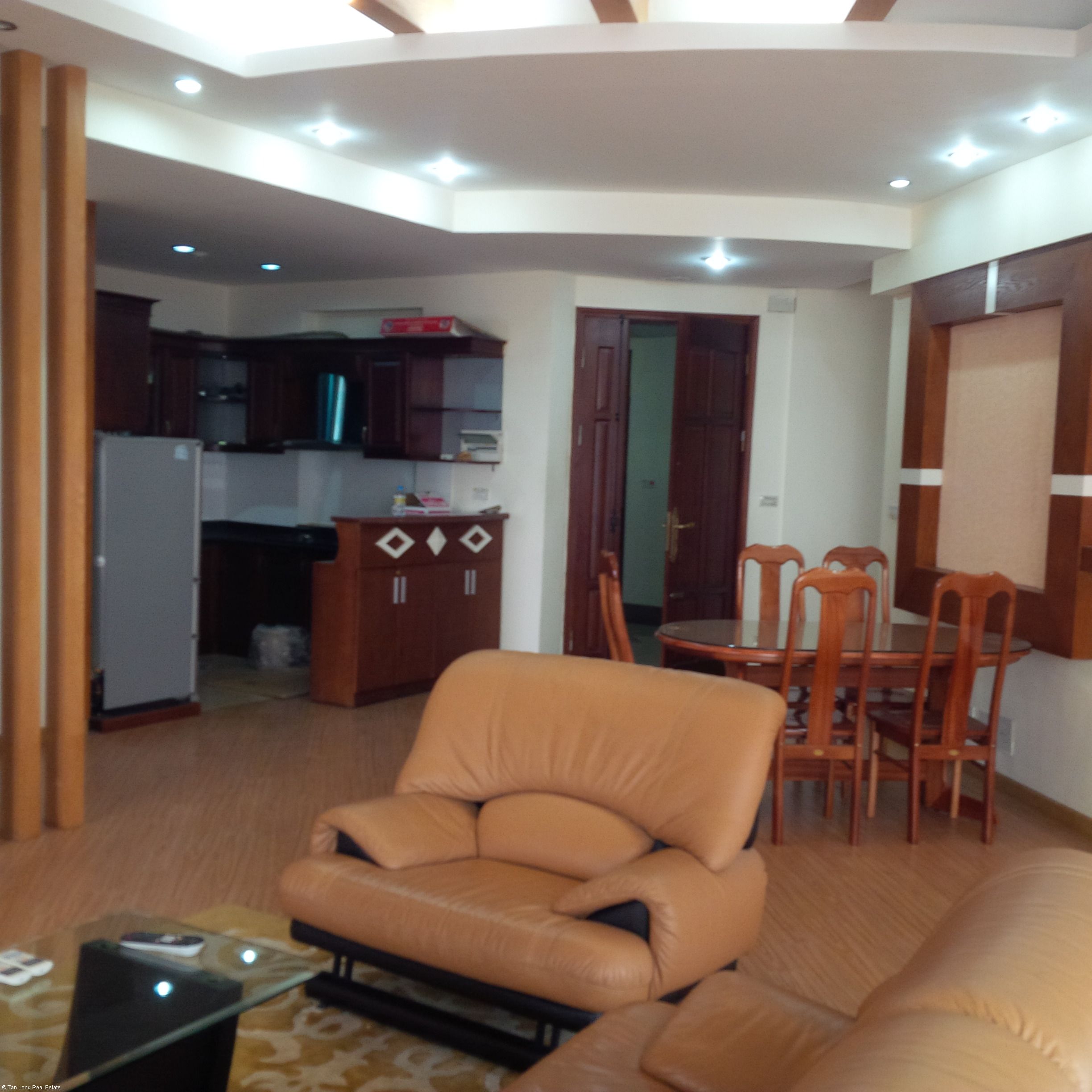 Sunrise apartment for rent in Tran Thai Tong, Cau Giay district. 4