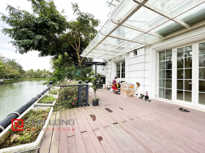 Super-spacious garden detached villa for rent in Vinhomes Riverside Long Bien 2