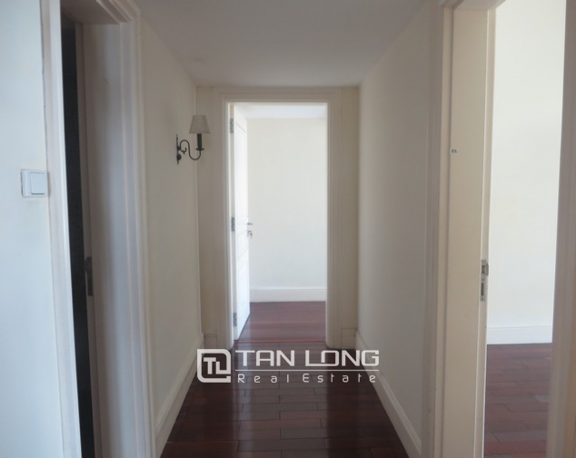 The  manor apartment with 3 bedrooms for lease in Nam Tu Liem district 7