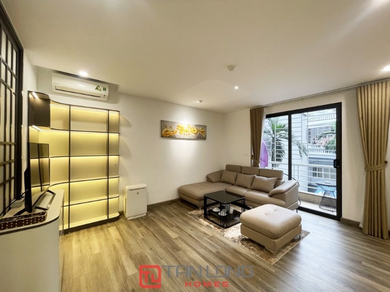 Trendy 01 bedroom apartment for lease in Ling Lang street, Ba Dinh district 1