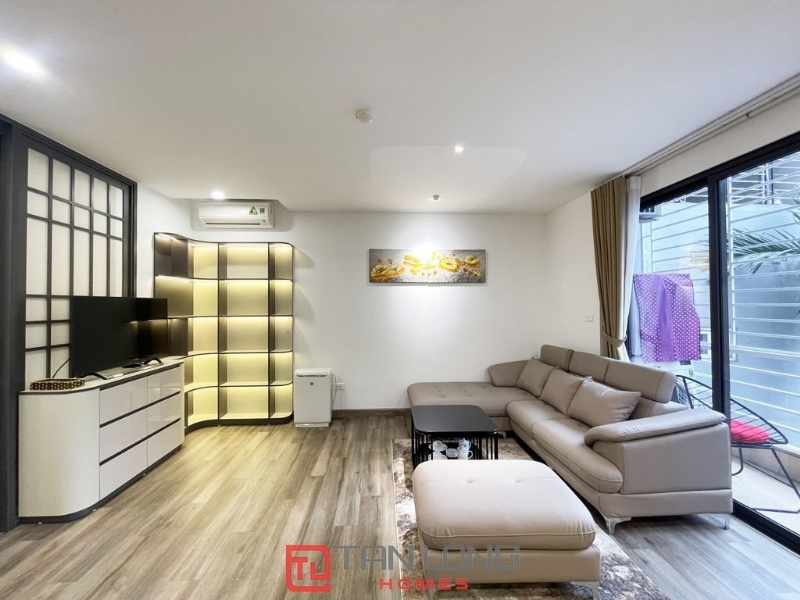 Trendy 01 bedroom apartment for lease in Ling Lang street, Ba Dinh district 2