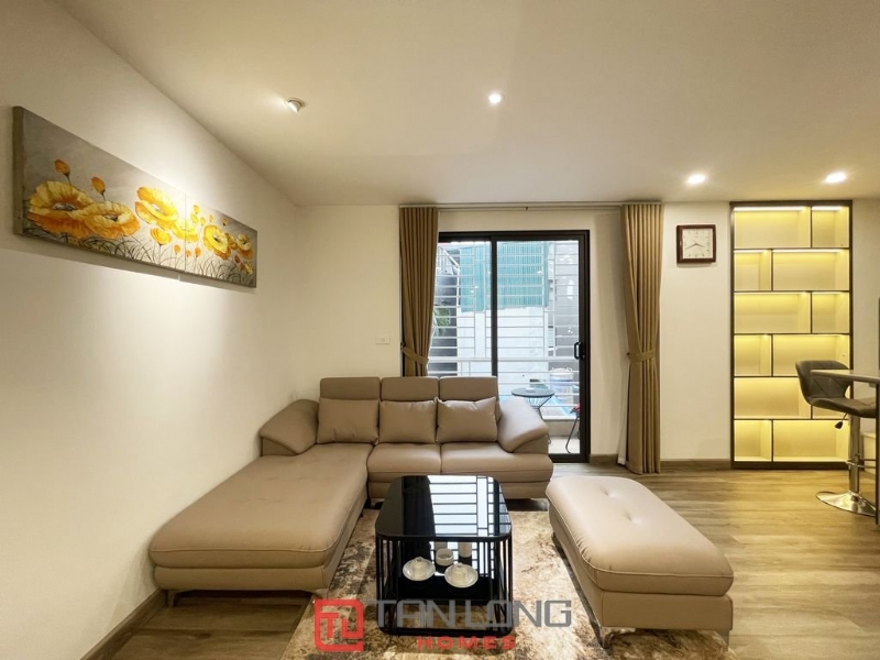 Trendy 01 bedroom apartment for lease in Ling Lang street, Ba Dinh district 4