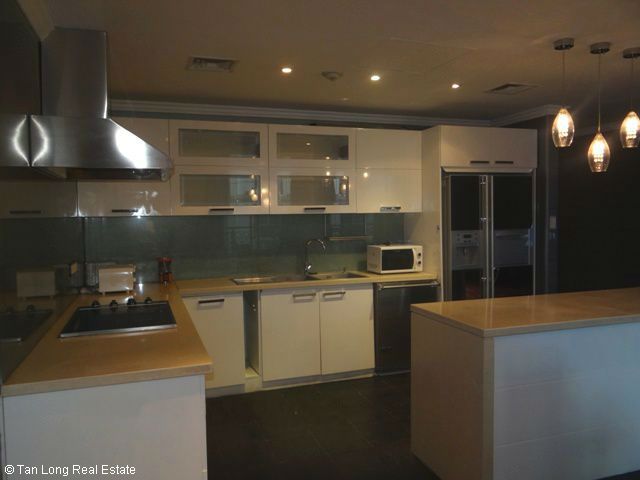 Trendy 2 bedrooms apartment for rent in Pacific Place, Hoan Kiem district, Ha Noi 4