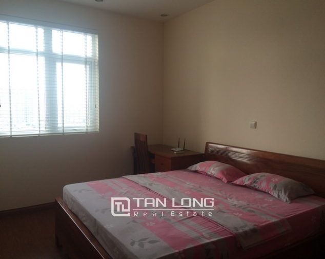 Trung Yen Plaza: renting 2 bedroom apartment with full of high quality furniture 4