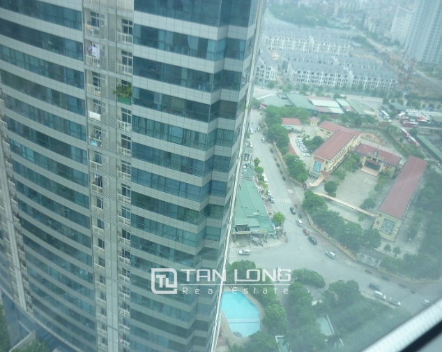 Unfurnished apartment for rent at Keangnam with spacious area 10