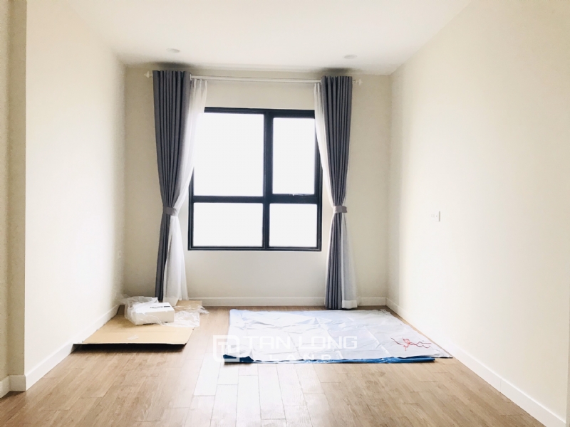 Unfurnished apartment for rent in Kosmo Tay ho 3