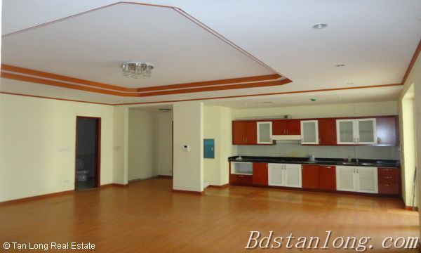 Unfurnished apartment rental at 25T2 Trung Hoa Nhan Chinh urban 3