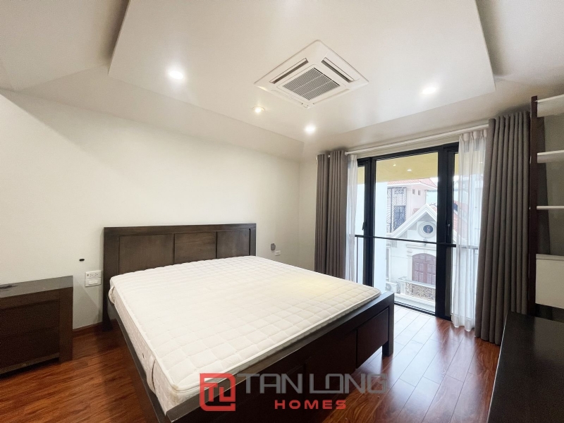 Unique and gorgeous 1 bedroom apartment in Xuan Dieu to rent. 1