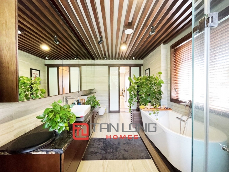 Uniquely designed duplex villa for rent in Vinhomes Riverside 14