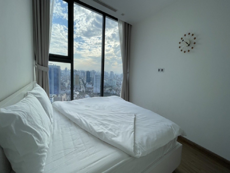 Valuable living apartment for rent in Vinhomes Metropolis Ba Dinh 8