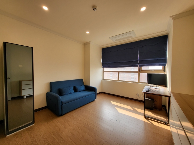 Vast apartment for rent in Starlake Tay Ho 16