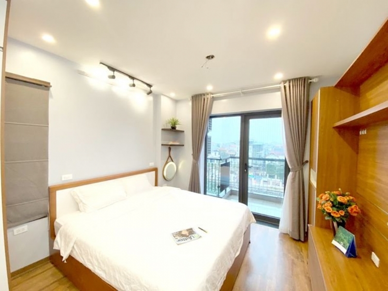 Vast apartment for rent in Trinh Cong Son Tay Ho 8