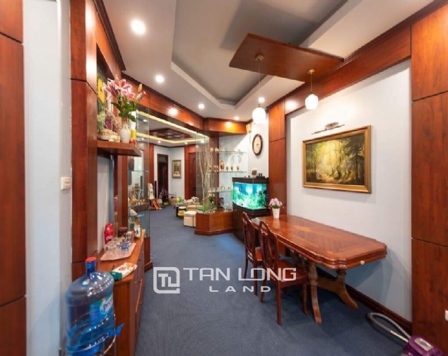 Very BIG but CHEAP 3 bedroom apartment for rent in 17T6 Hoang Dao Thuy Street, Thanh Xuan District 1