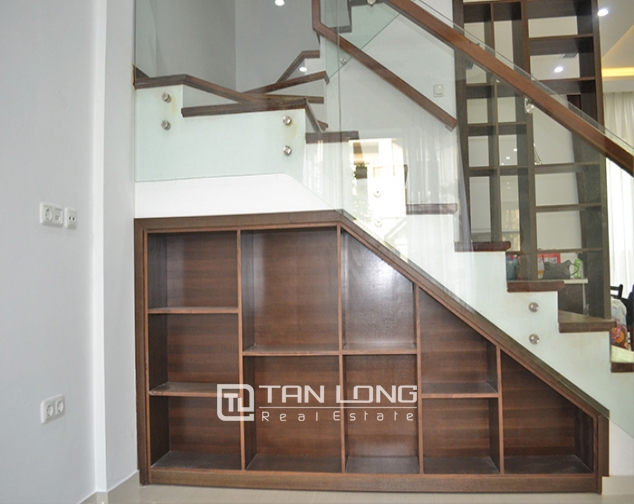 Villa for rent in Anh Dao area, 4 beedrooms, fully furnished, Vinhomes Riverside 4