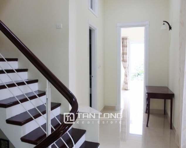 Villa for rent in Ton Duc Thang, Dong Da district, 4 storeys, full of modern furniture 3