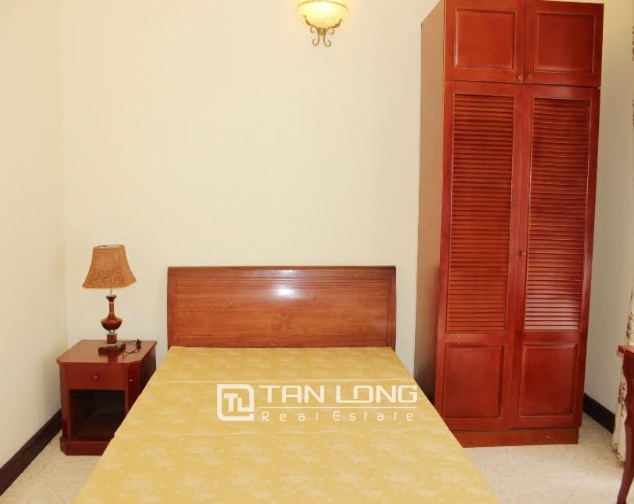Villa for rent in Ton Duc Thang, Dong Da district, 4 storeys, full of modern furniture 3