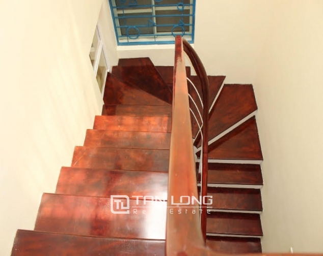 Villa for rent in Ton Duc Thang, Dong Da district, 4 storeys, full of modern furniture 5