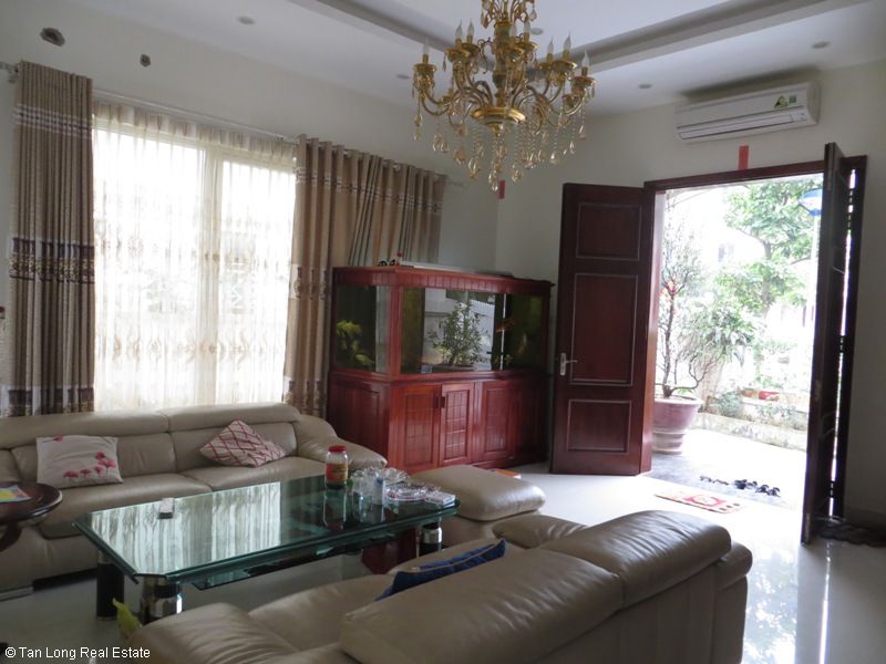 Villa on Hoa Lan road in Vinhomes Riverside for sale, Long Biên district 8
