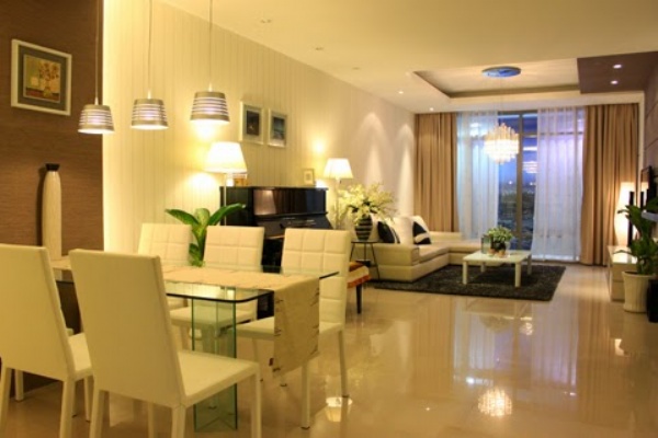 Vinhomes Nguyen Chi Thanh apartment for rent, fully furnished