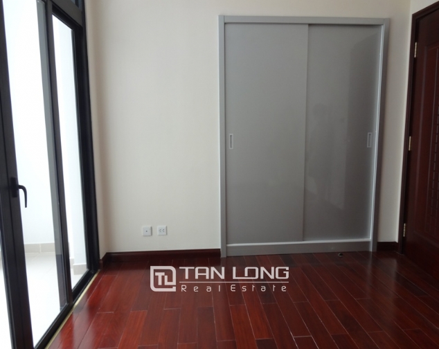 Vinhomes Royal City Hanoi: 2 bedroom apartment for sale, high floor situation 6