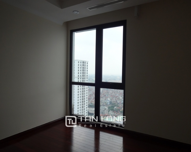 Vinhomes Royal City Hanoi: 2 bedroom apartment for sale, high floor situation 7