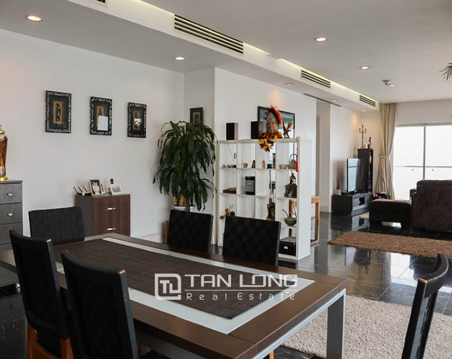 <WARNING> Shocked with the luxury apartment for lease in Golden Westlake, Tay Ho district! 1