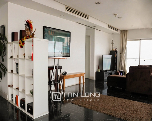 <WARNING> Shocked with the luxury apartment for lease in Golden Westlake, Tay Ho district! 1