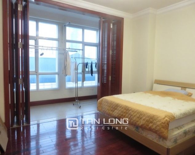 Well- appointed the garden apartment in Nam Tu Liem district for lease 10