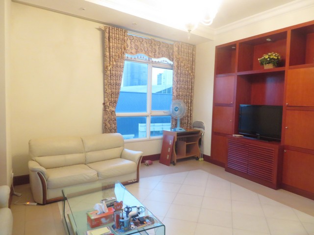 Well- appointed the garden apartment in Nam Tu Liem district for lease