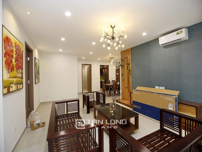 Well furnished apartment for rent ịn L4 Ciputra 3