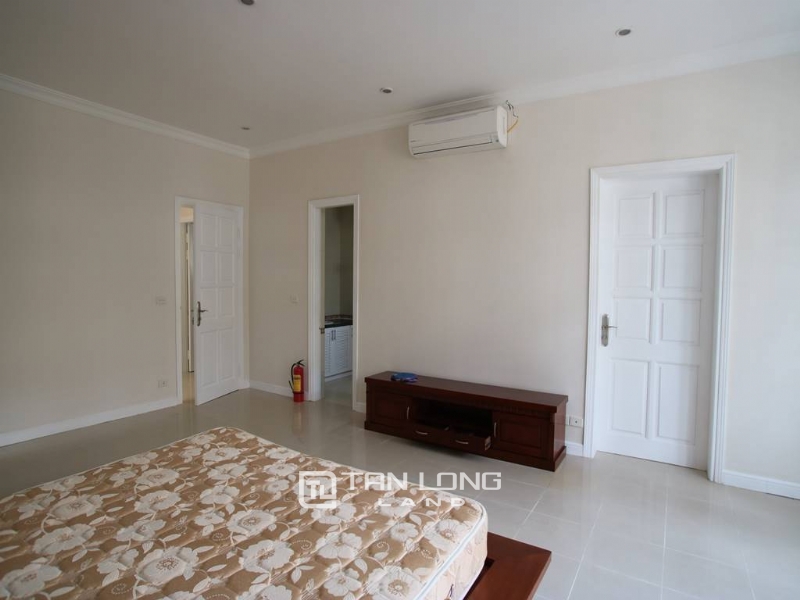 Well - renovated unfurnished house in Ciputra for rent 11