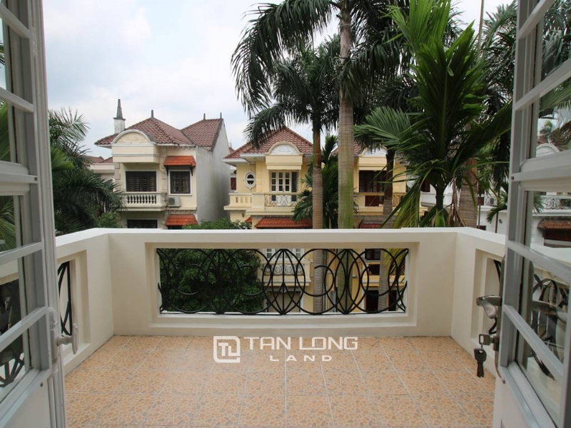 Well - renovated unfurnished house in Ciputra for rent 17