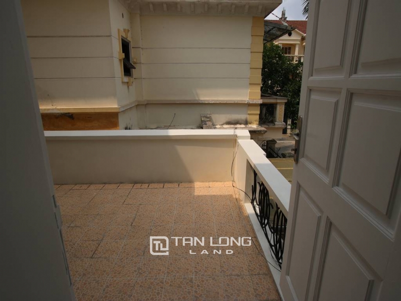 Well - renovated unfurnished house in Ciputra for rent 19