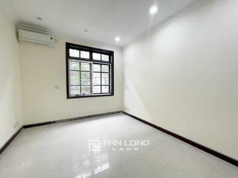 Well - renovated villa for rent in Ciputra D3 block 12