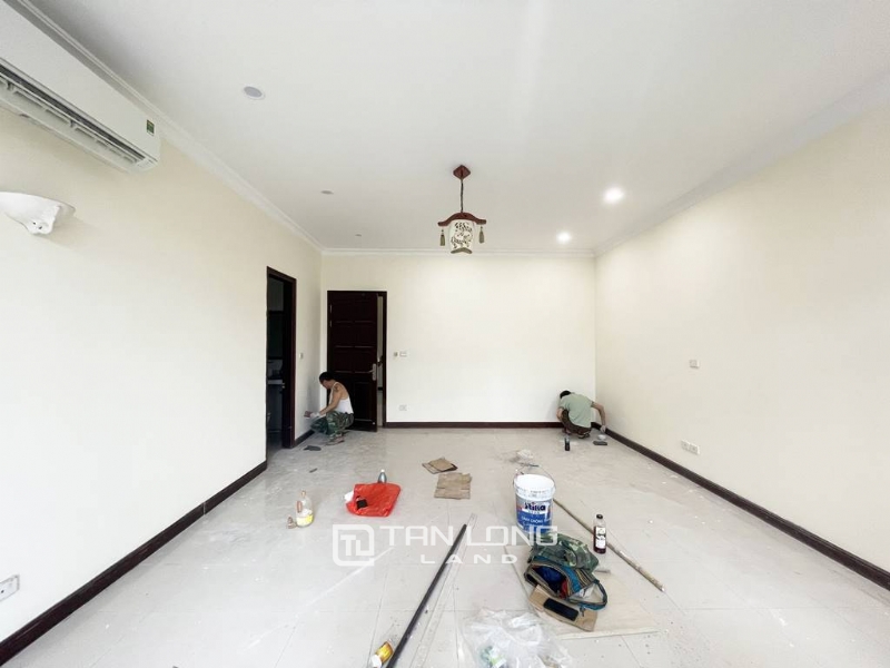 Well - renovated villa for rent in Ciputra D3 block 16