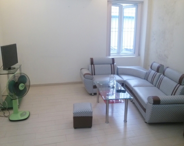 Well-lit serviced apartment for rent on De La Thanh, Dong Da 1