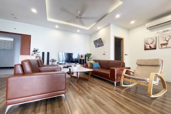 Well-located 3BRs apartment to rent in Ngoai Giao Doan Hanoi