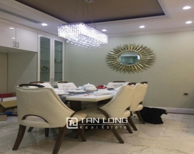 Well-proportioned apartment for lease in Vinhomes Nguyen Chi Thanh, Ba Dinh dist., Hanoi 3