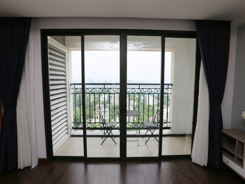 West lake view 02 bedroom apartment in D’Le Roi Soilei 59 Xuan Dieu street for rent 3