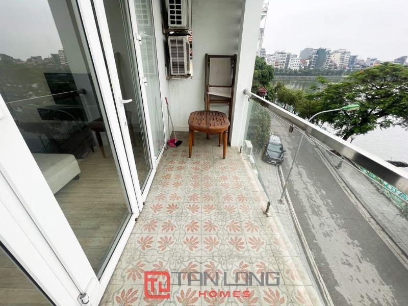 West lake view and luxurious 2 bedroom in Quang An street for lease. 1
