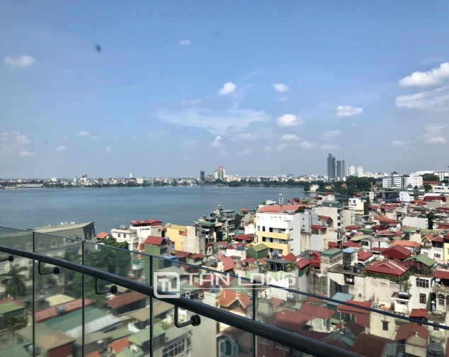 Whole lake view apartment for rent in Golden Westlake, 151 Thuy Khue street, Tay Ho distr 6
