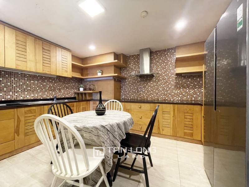 Wonderful 182SQM apartment with golf view in P2 Ciputra for rent 11