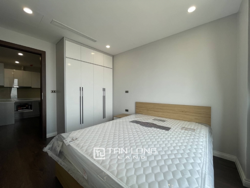 Wonderful lake view 2-bedroom apartment for rent in HDI Tay Ho 12