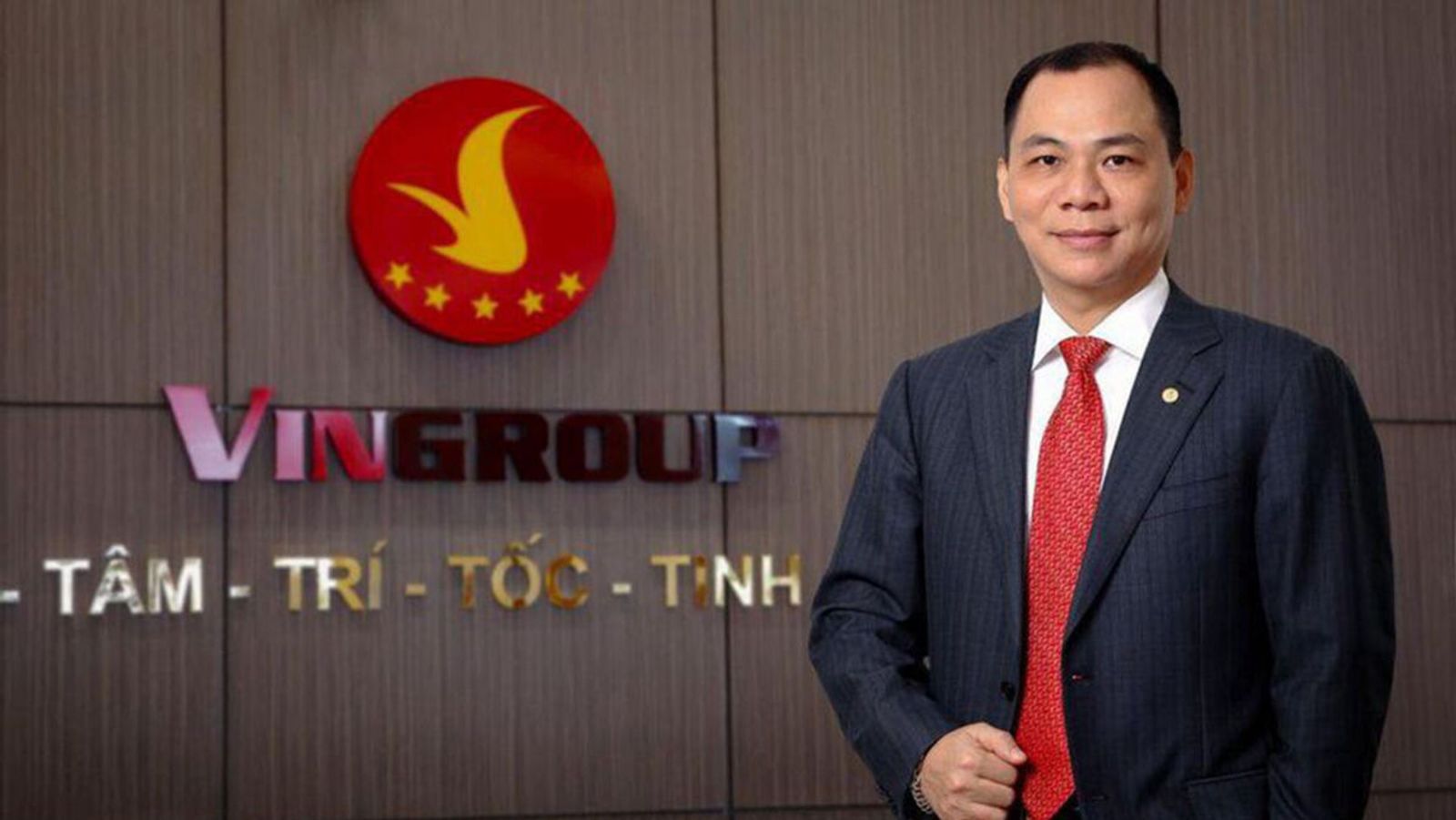Who is the investor of Vinhomes Global Gate?
