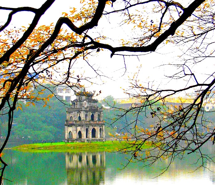 Hoan Kiem Lake 