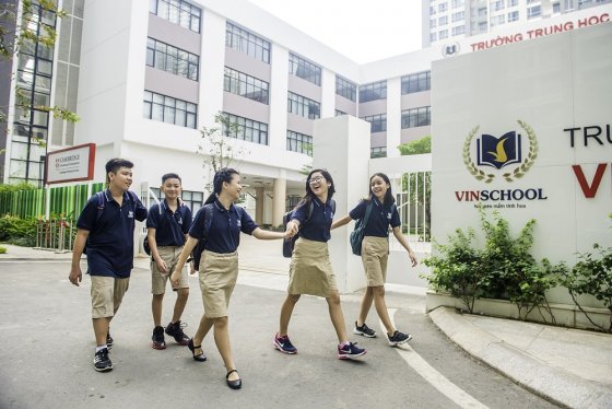 Vinschool inter-school system